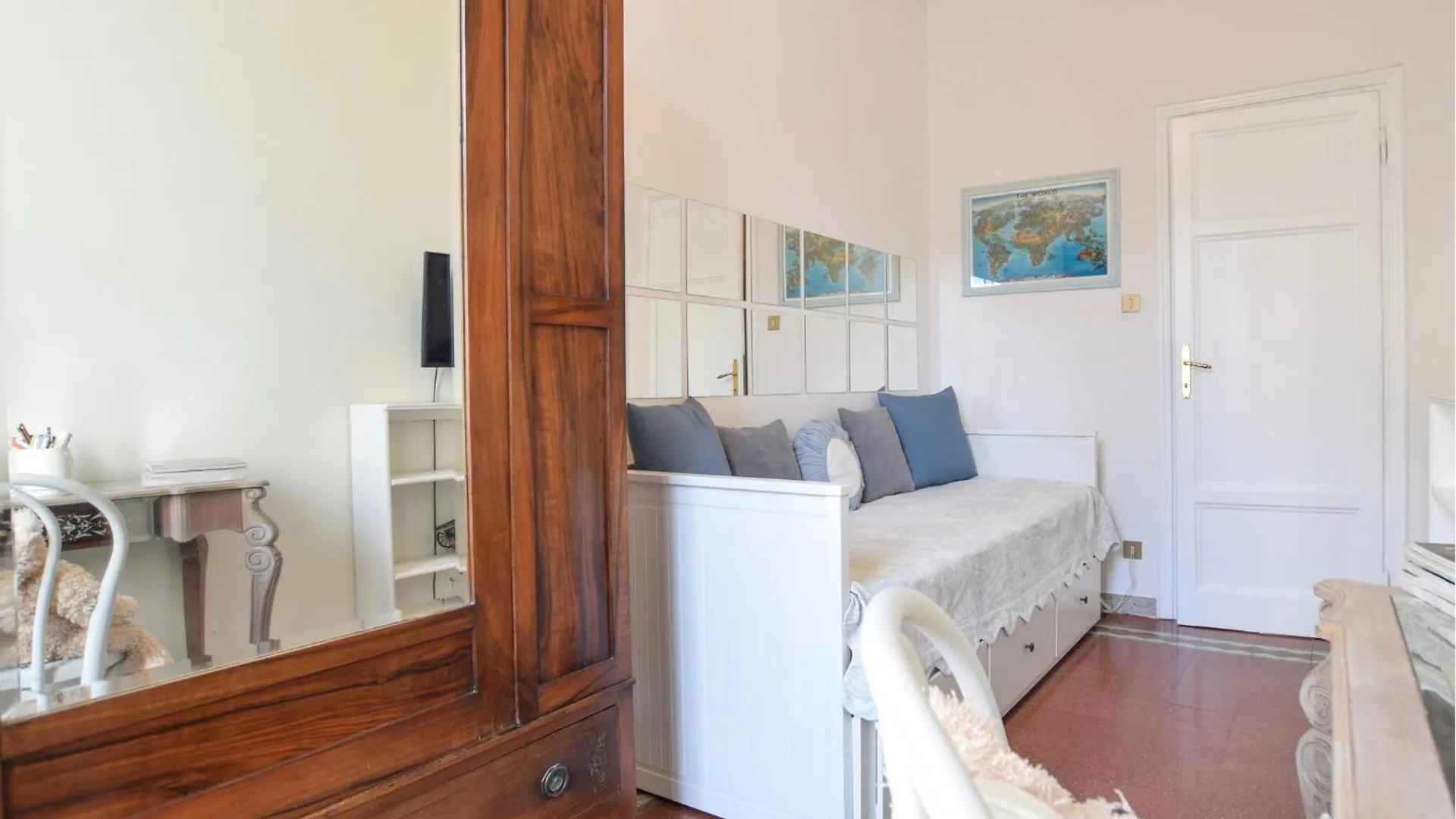 Beautiful Home In Viareggio With Kitchen