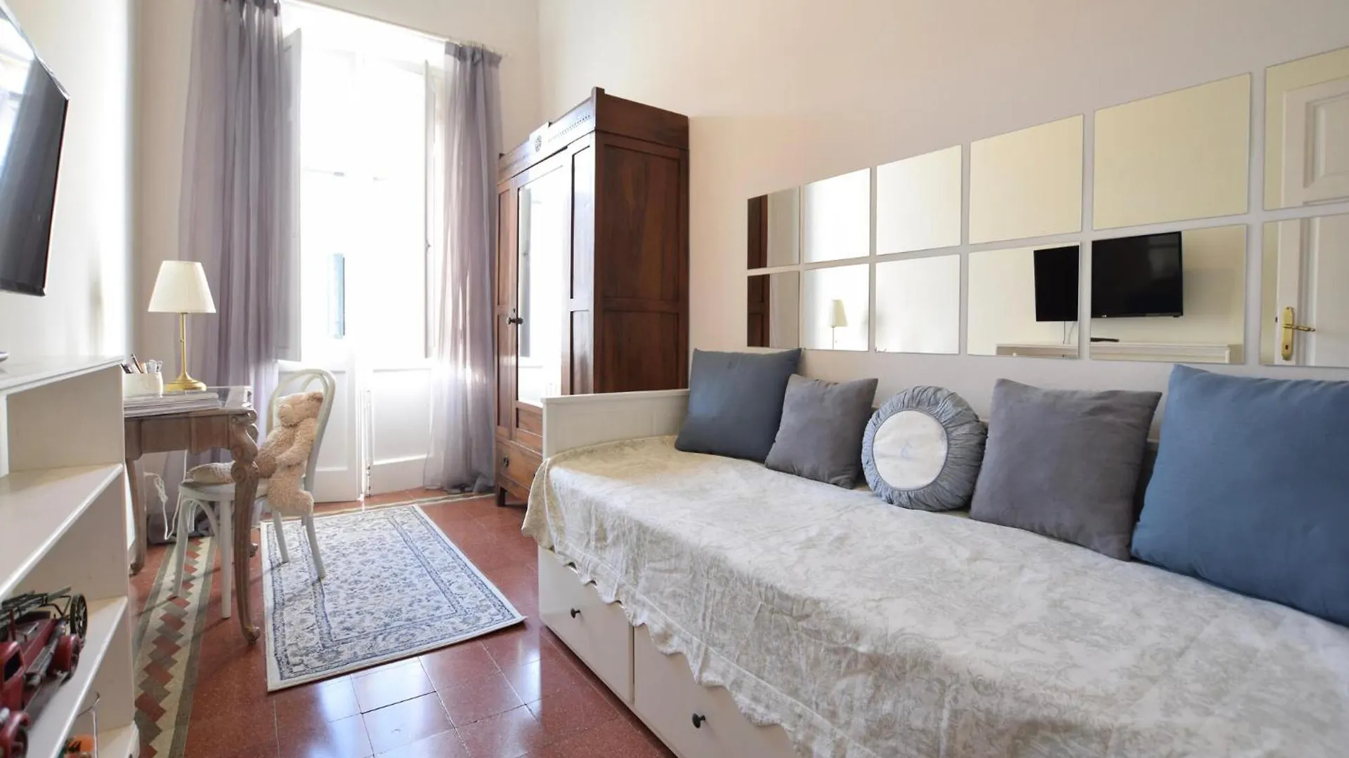 Beautiful Home In Viareggio With Kitchen